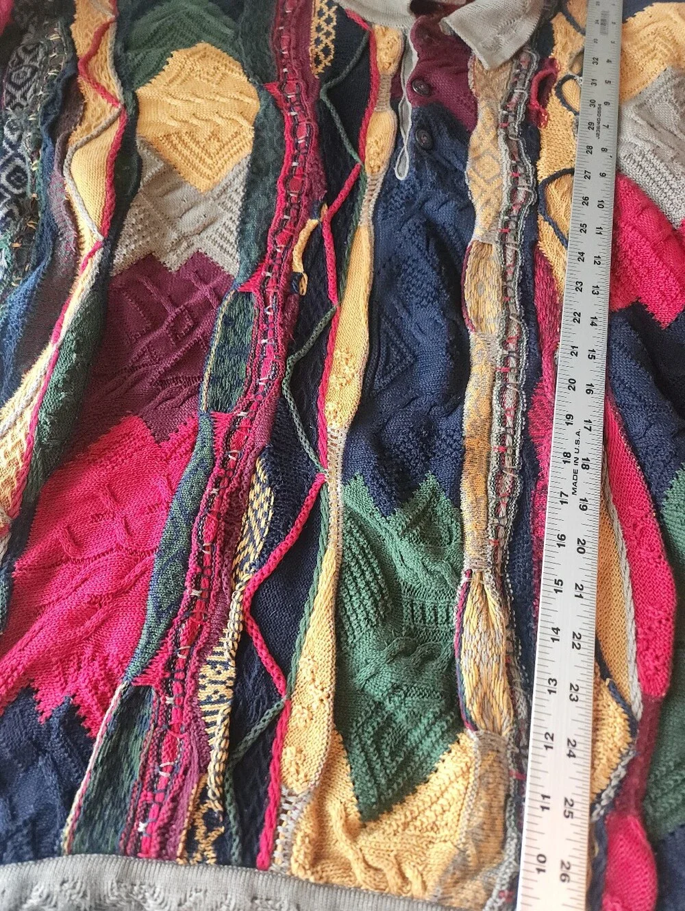 Multicolor Vintage-Style Cable Knit Sweater - Bold Geometric Pattern